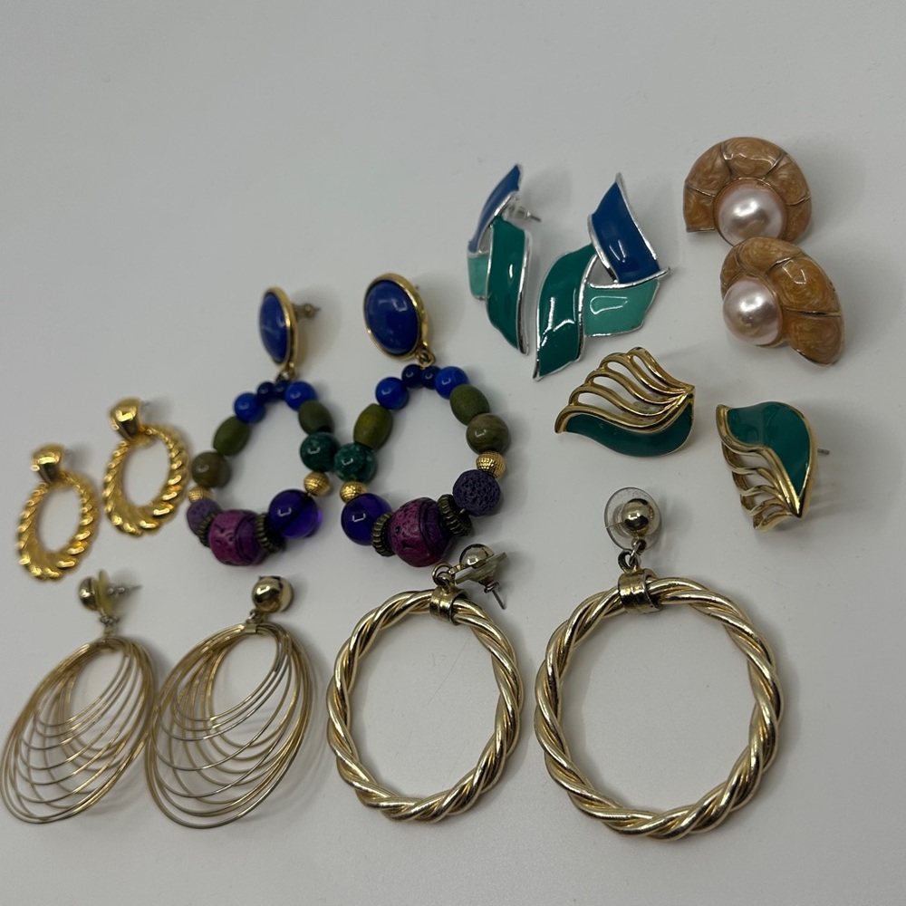 Lots Of Fabulous Vintage Earrings - Picture 4 of 9